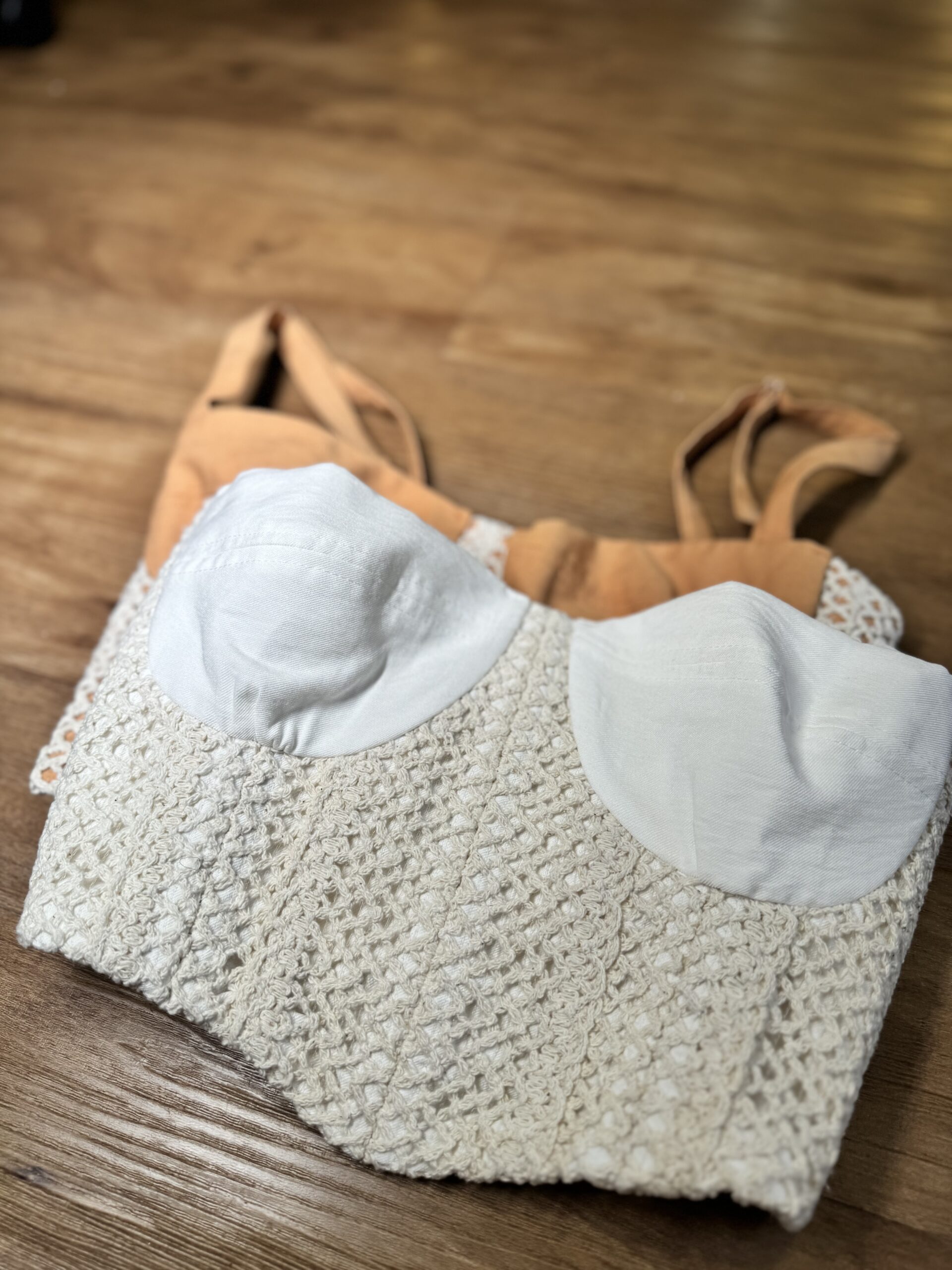 Cropped Bali Branco