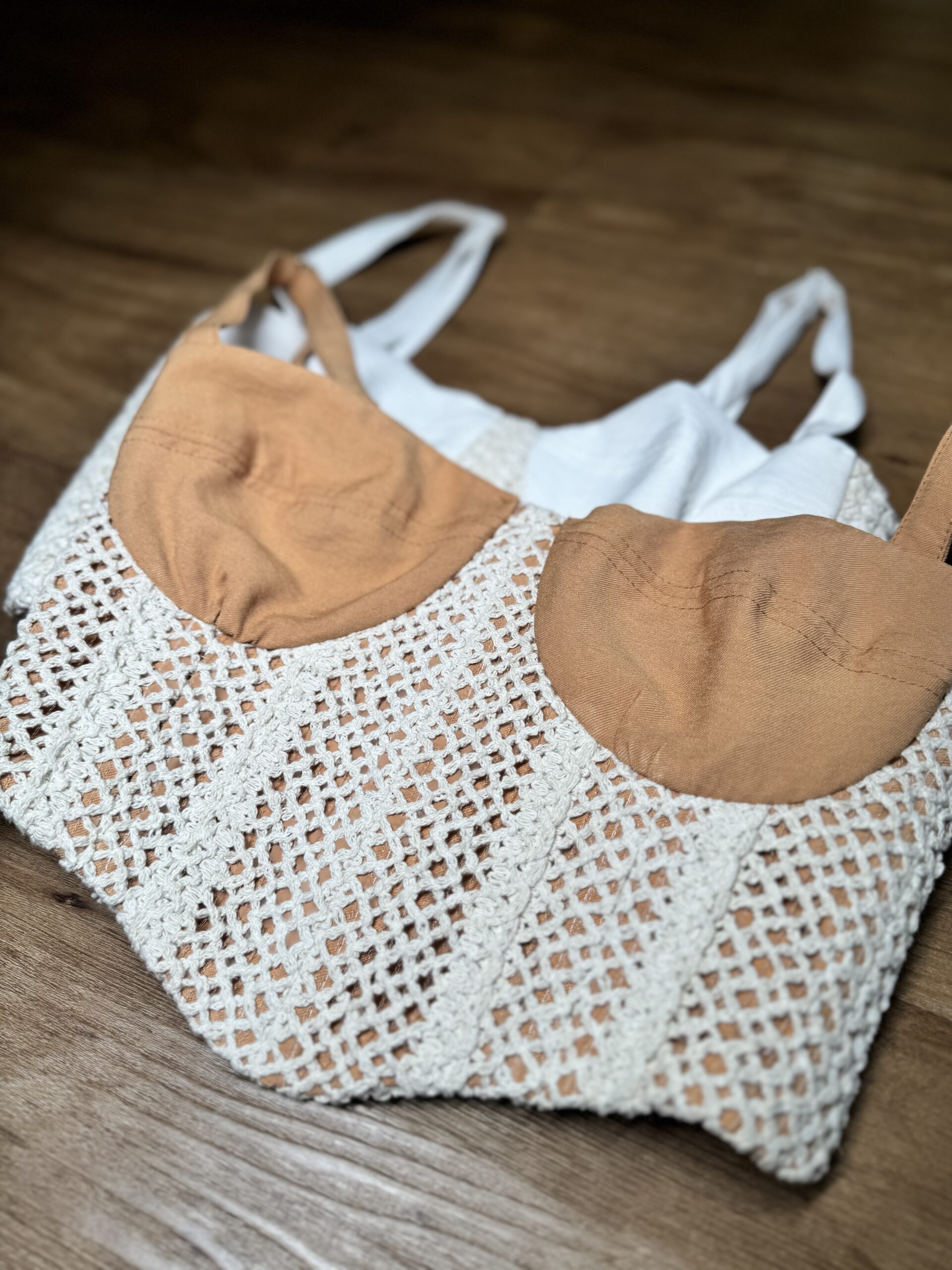 Cropped Bali Caramelo